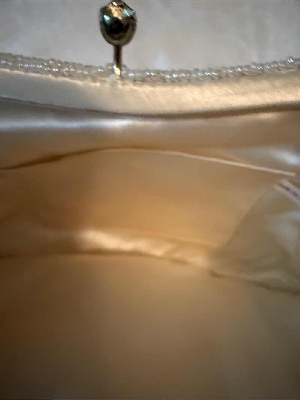 Elegant White Beaded Women's Evening Handbag - Picture 6 of 9